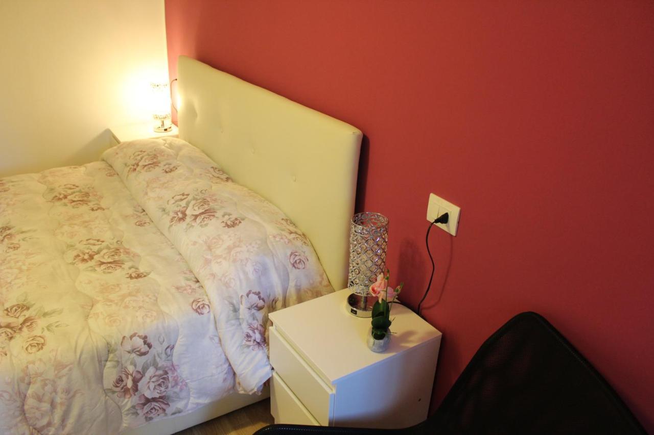 Suite113 In The Center With Beach Пескара Екстериор снимка